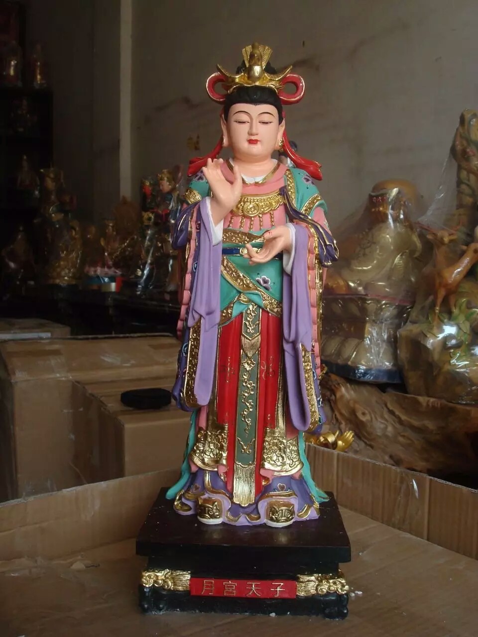 寺院月宫天子菩萨像