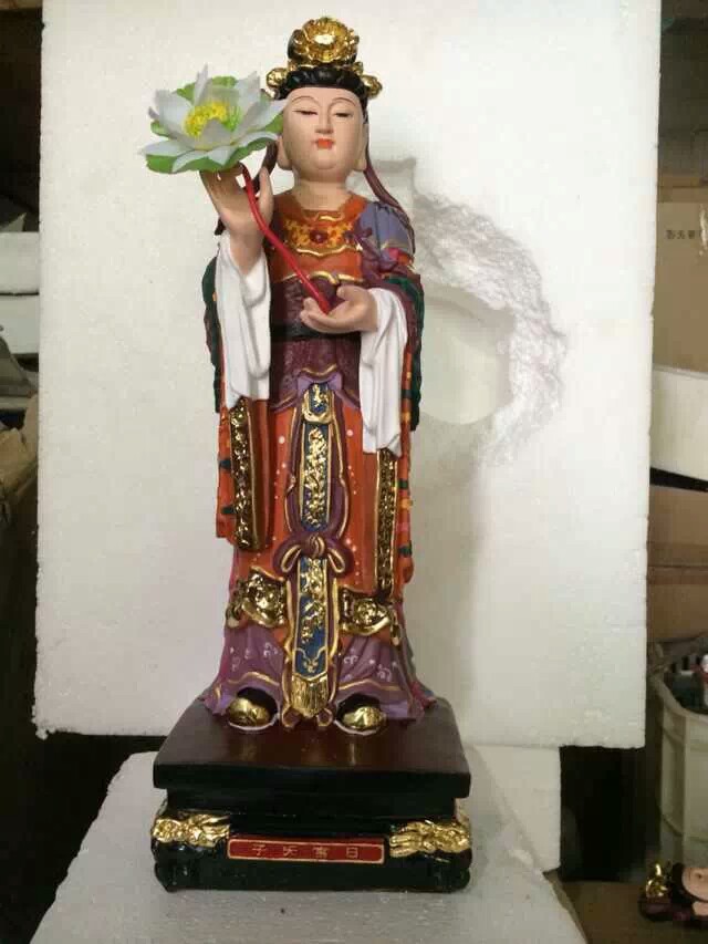祠堂供奉诸天菩萨树脂雕像